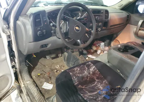 2009 Chevrolet Silverado K2500 Heavy Duty from USA, damaged, VIN 1GCHK43699F101228